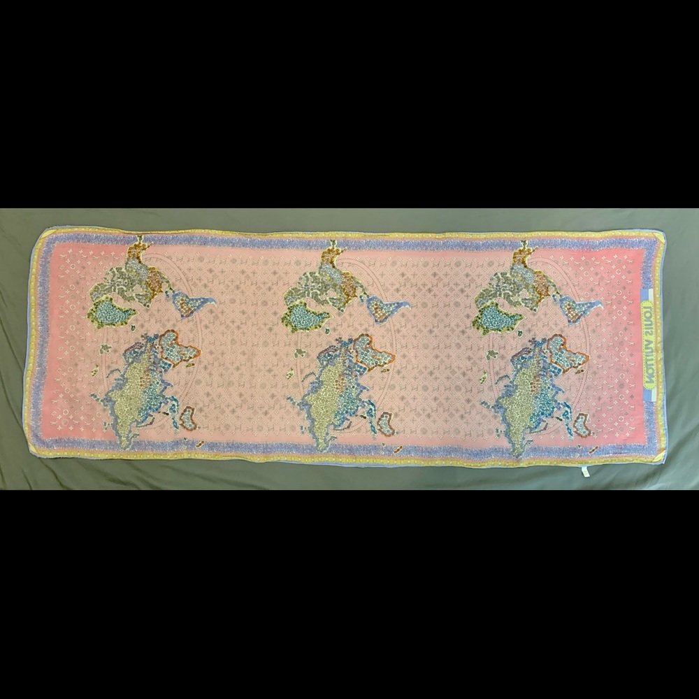 Louis Vuitton 100% Silk Monogram World Map Scarf Limited Edition